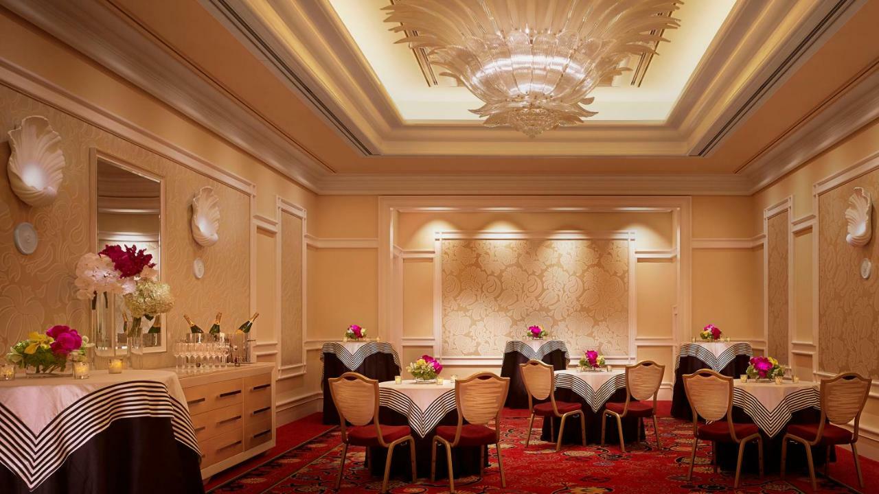 Encore Boston Harbor Everett Екстериор снимка The private dining room at the restaurant